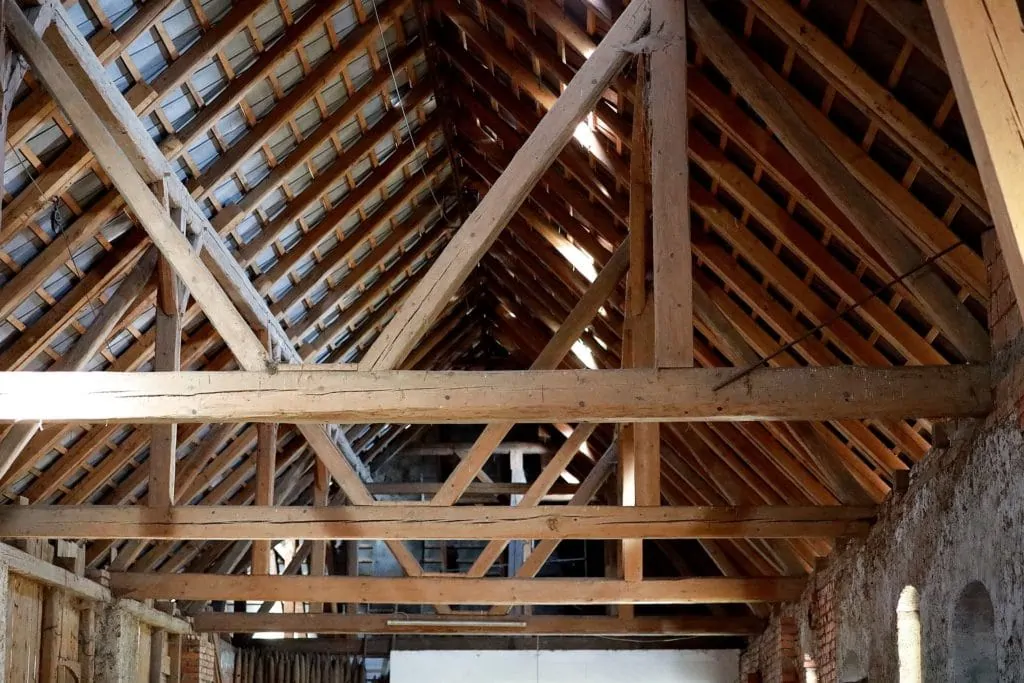 what is a roof truss